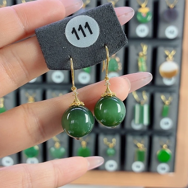 和田玉18K金镶嵌耳饰