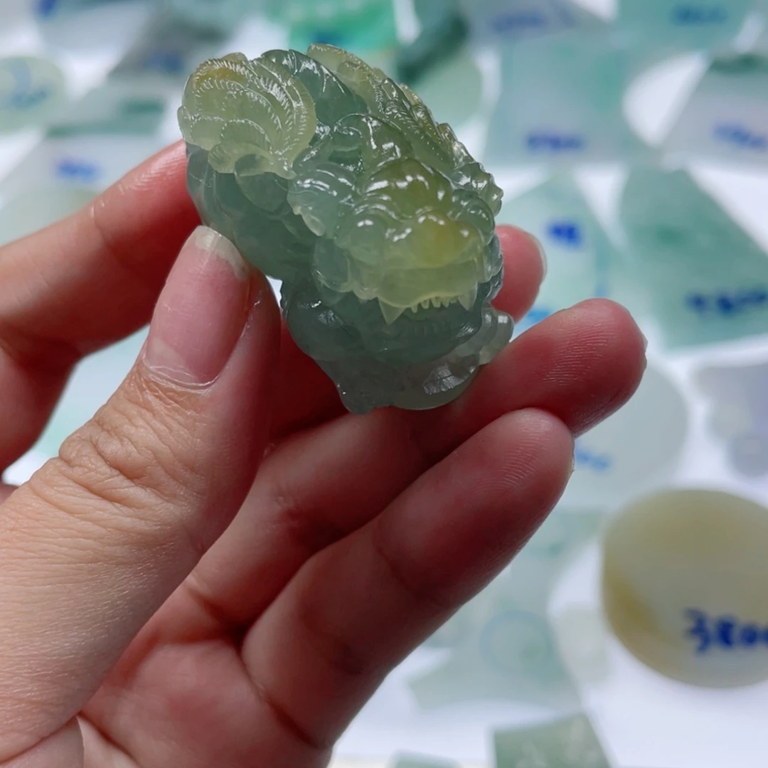 定制翡翠未镶嵌天然翡翠A货