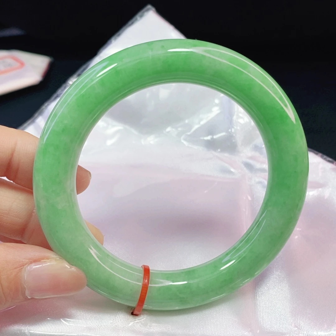 未镶嵌手镯翡翠56.8圆镯