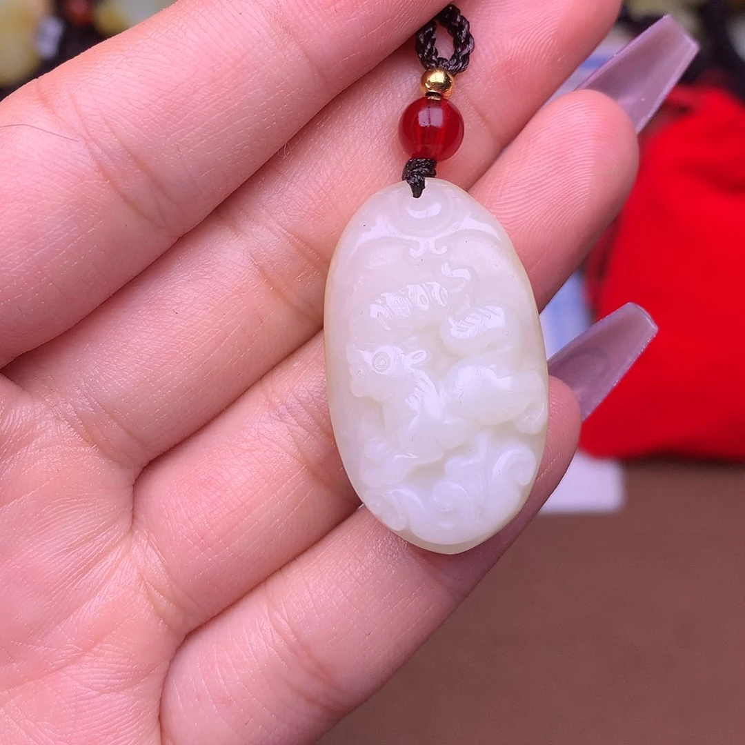 和田玉颈饰未镶嵌