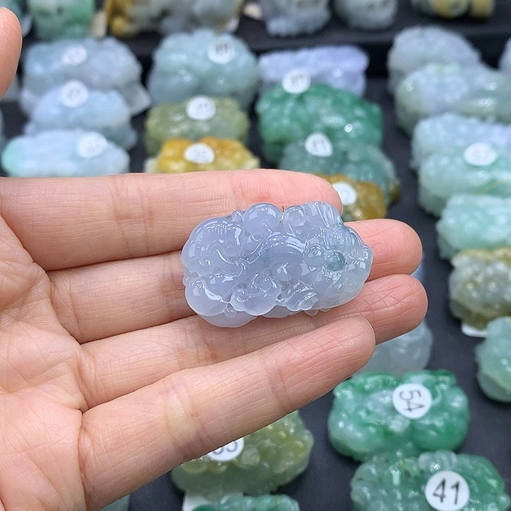 翡翠未镶嵌颈饰天然缅甸A货翡翠貔貅吊坠