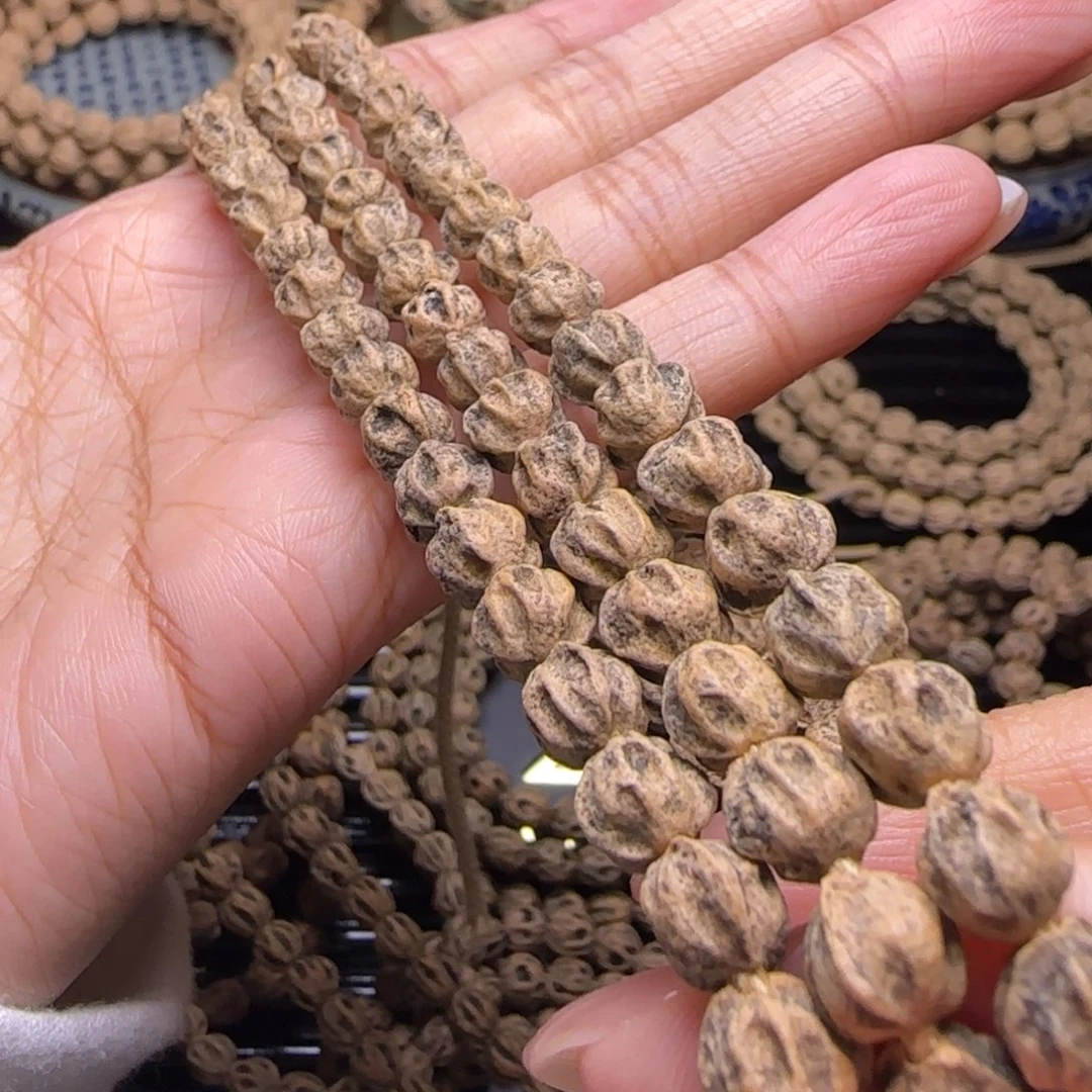 那***是柏香籽/百香籽吊坠