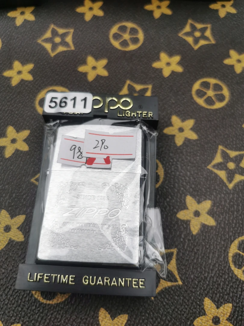 Zippo打火机回血98A拉丝带题材-5611