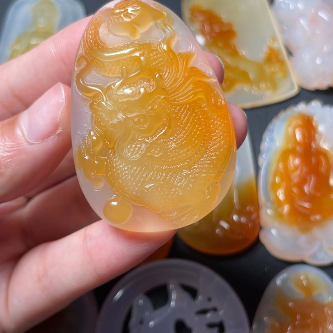 未镶嵌颈饰玛瑙/玉髓