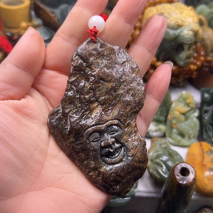 岫岩河磨玉（透闪石质玉）未镶嵌把件