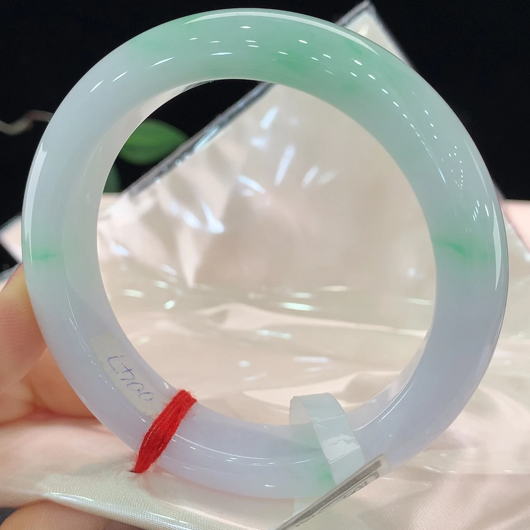 翡翠未镶嵌手镯0047