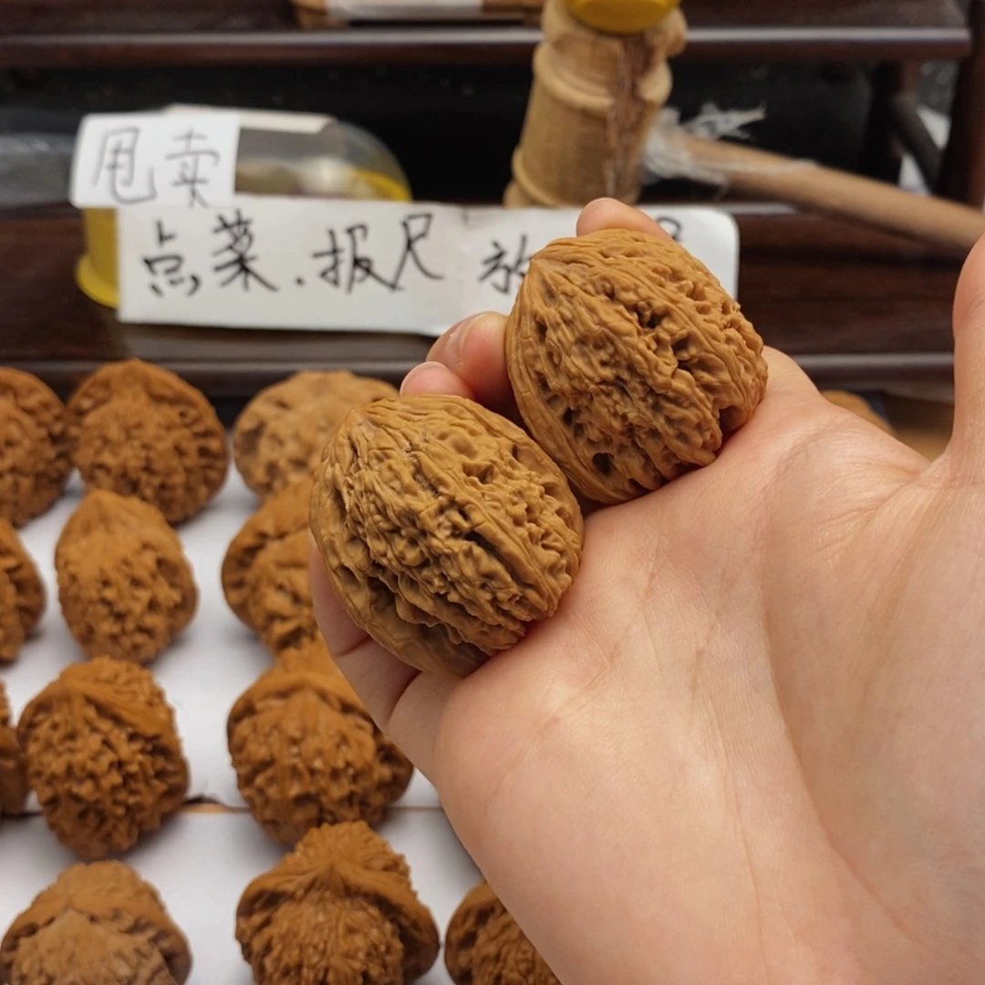 文玩核桃把件38尺南疆石