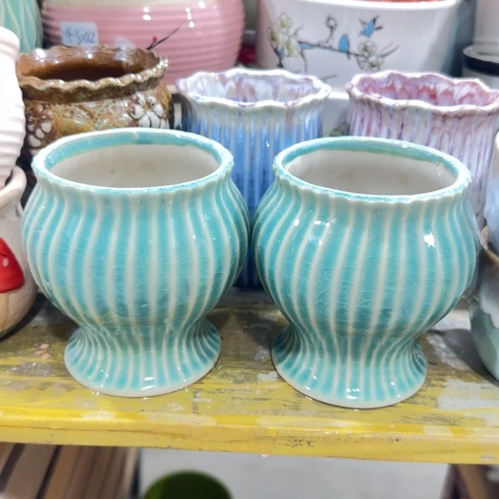 凑9块包邮，有孔，陶瓷花盆