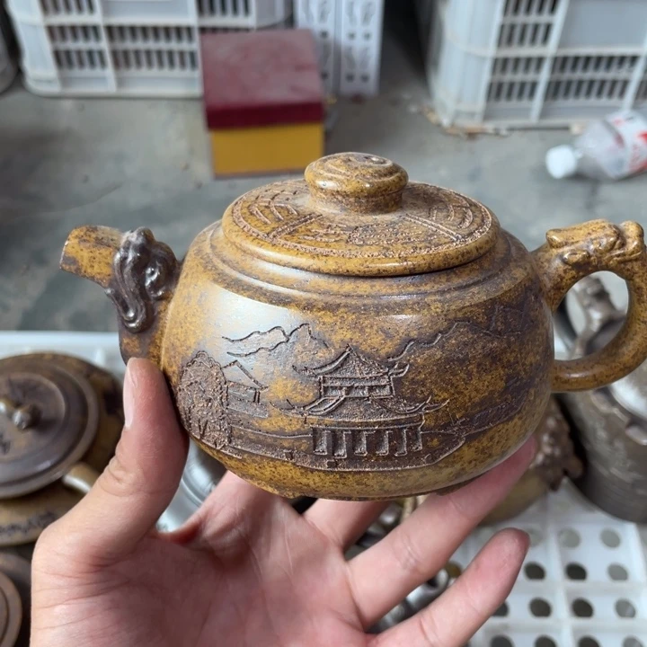 茶壶紫砂老厂紫砂壶一件。