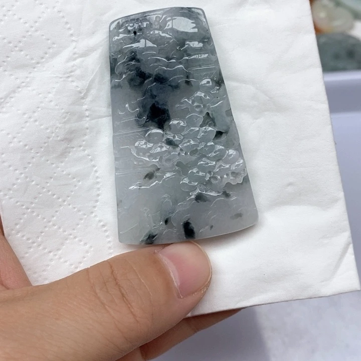 G***U颈饰未镶嵌翡翠天然缅甸翡翠