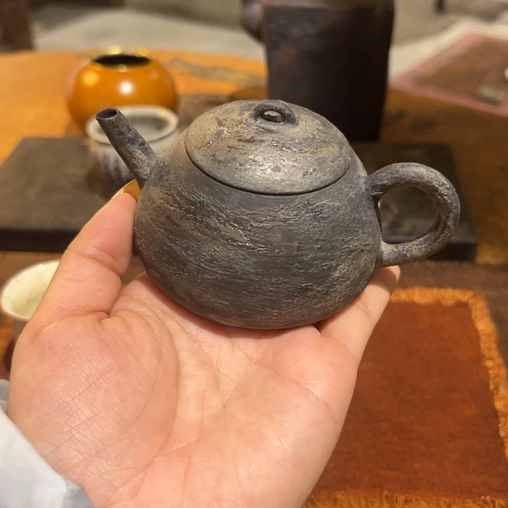 景德镇鱼和熊手工陶艺