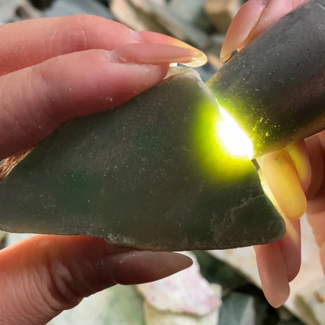 翡翠未镶嵌挂件天然翡翠