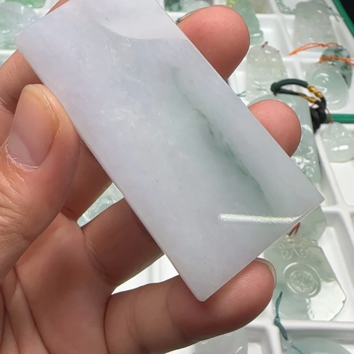 颈饰未镶嵌翡翠无事牌