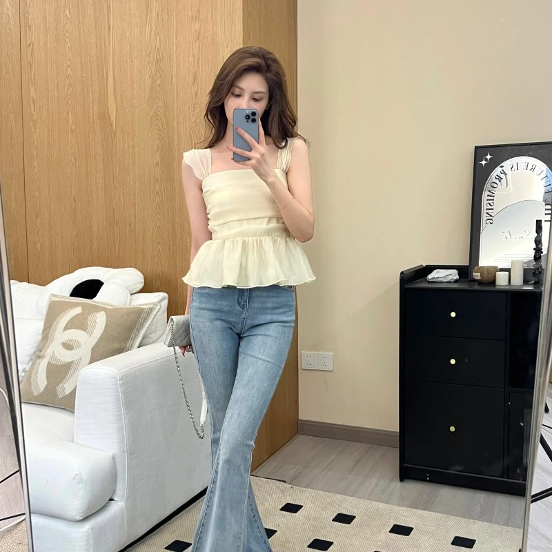 邱肉瑶 云朵慕斯 夏季时尚修身纯色气质显瘦小众别致收腰短款吊带