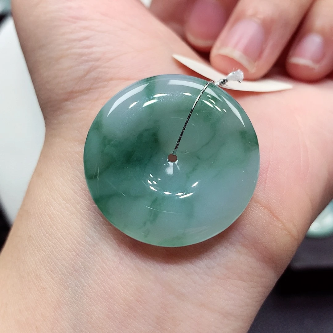 翡翠未镶嵌颈饰编号56，28.8/5.6