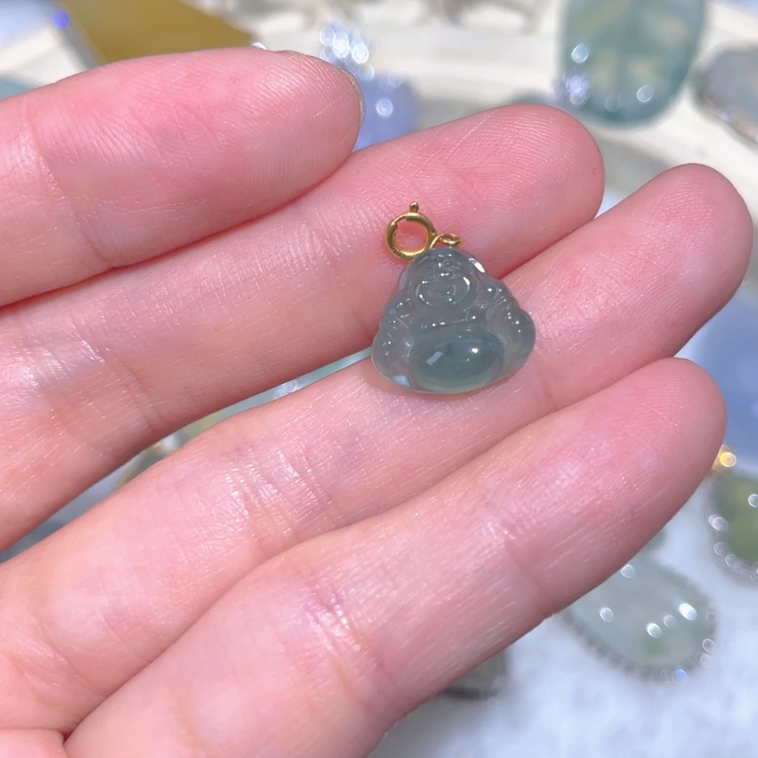 翡翠颈饰18K金镶嵌翡翠