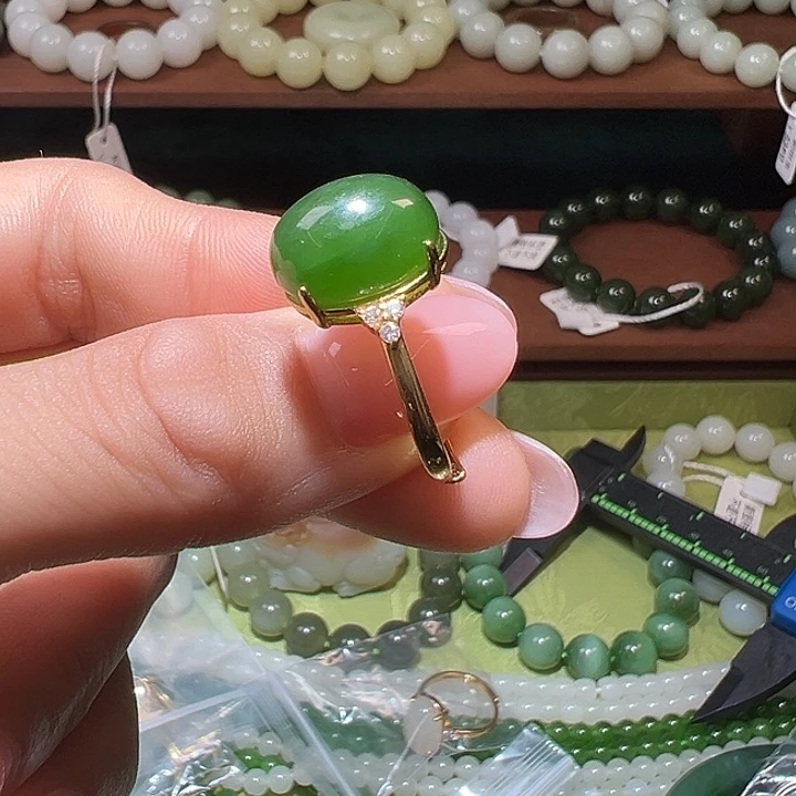 未镶嵌手镯和田玉（糖玉）