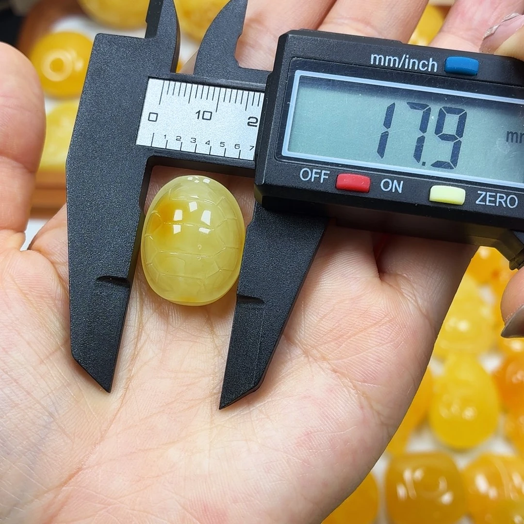 蜜蜡未镶嵌颈饰焦皮浓蜡妖花富甲打孔不退不换