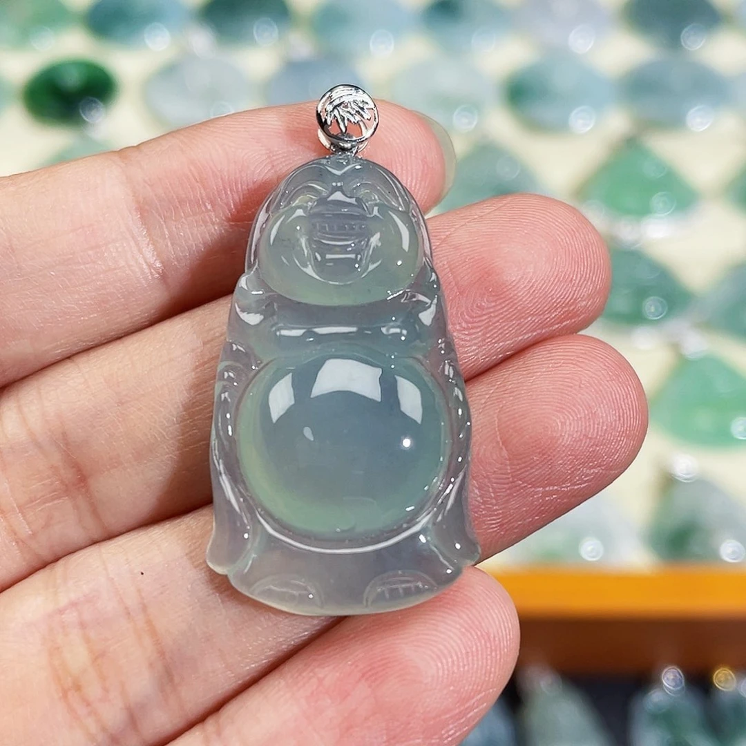 翡翠18K金镶嵌颈饰吊坠