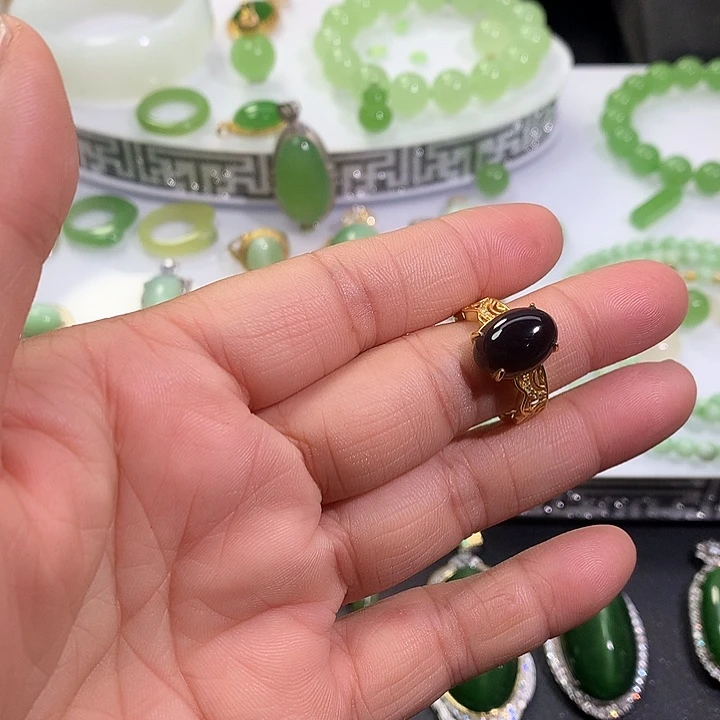 银S925镶嵌戒指和田玉