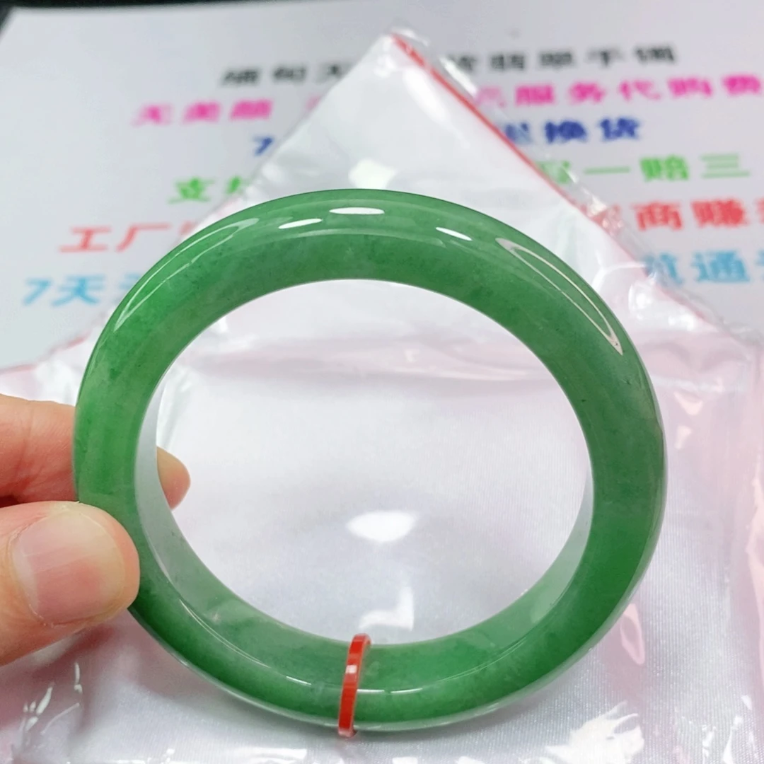 翡翠手镯未镶嵌56.8圈口正圈