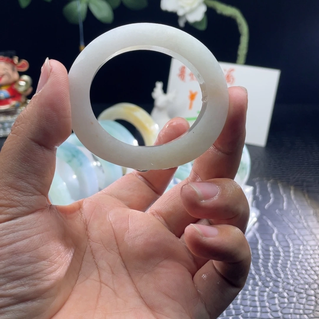 定制翡翠未镶嵌贵妃