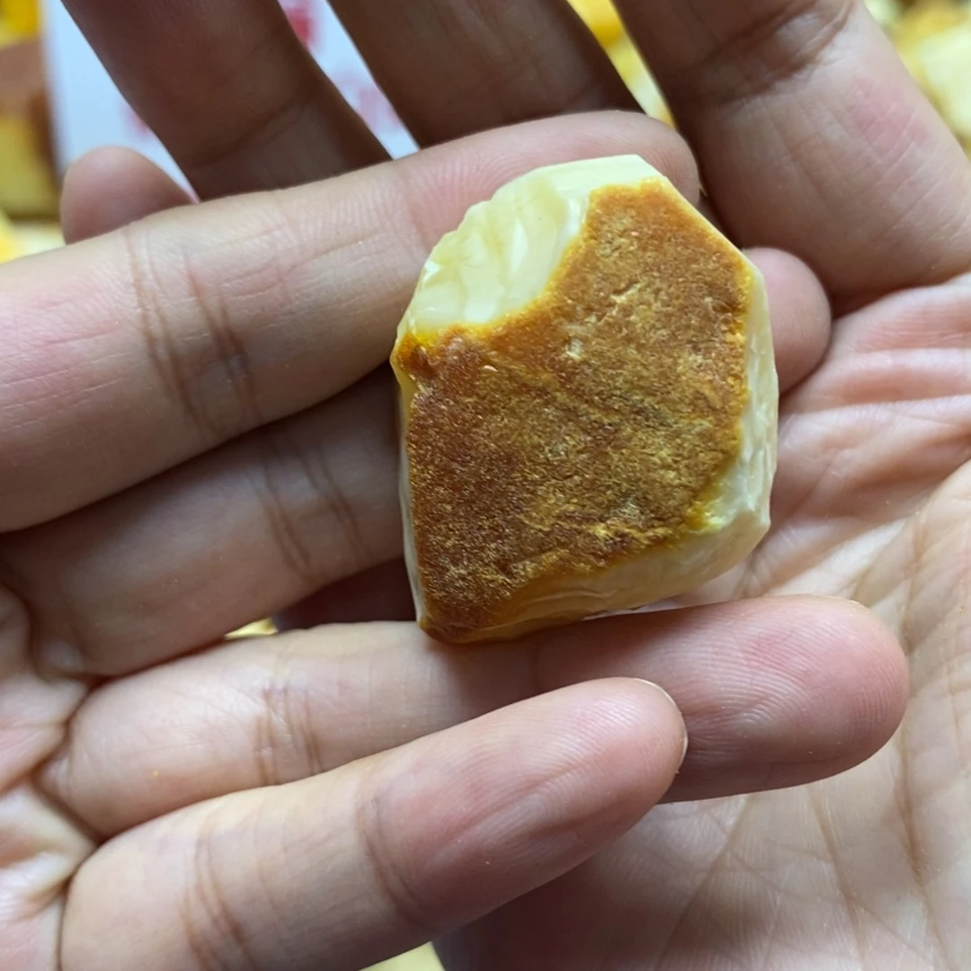 木****定制琥珀未镶嵌传世琥珀蜜蜡
