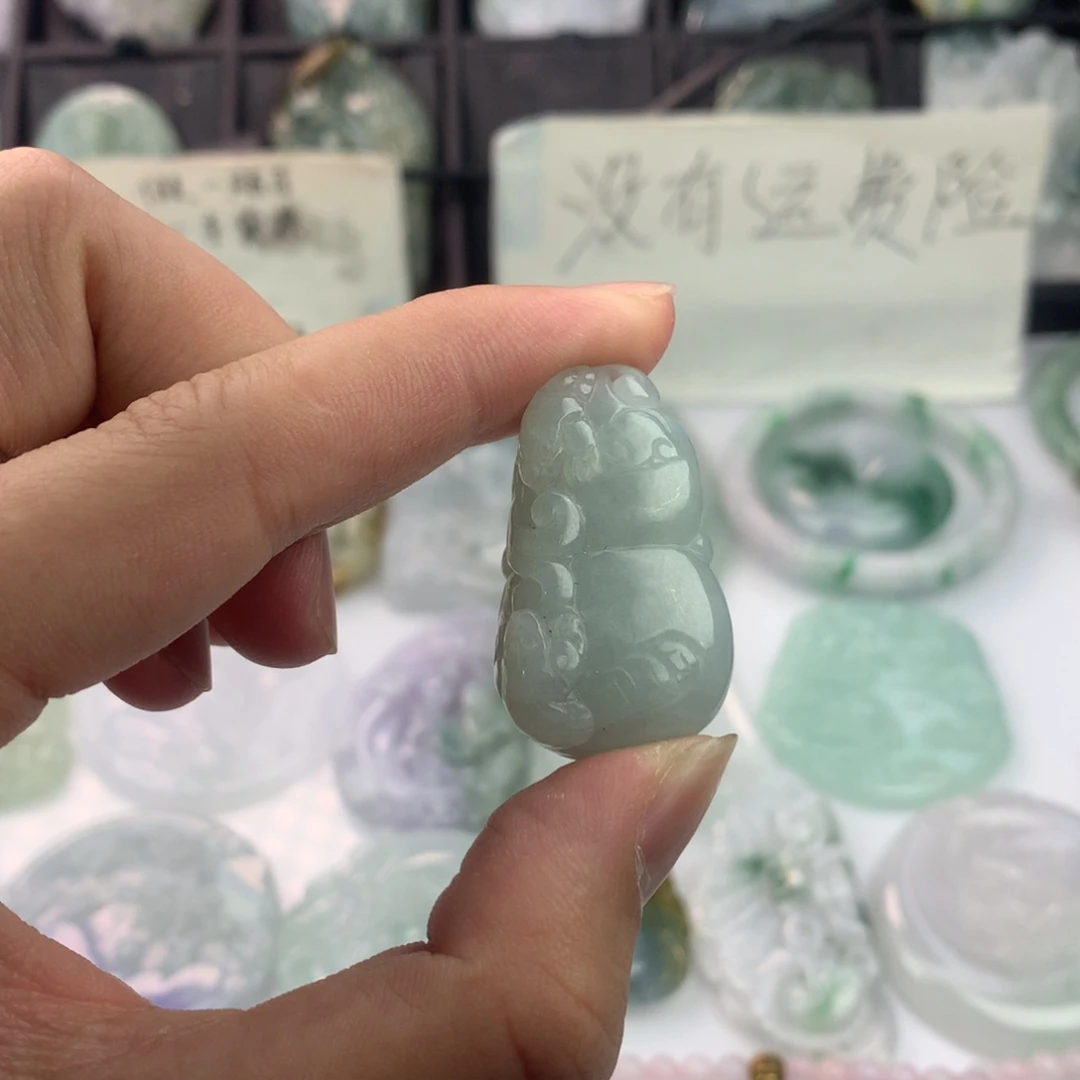 翡翠颈饰未镶嵌一