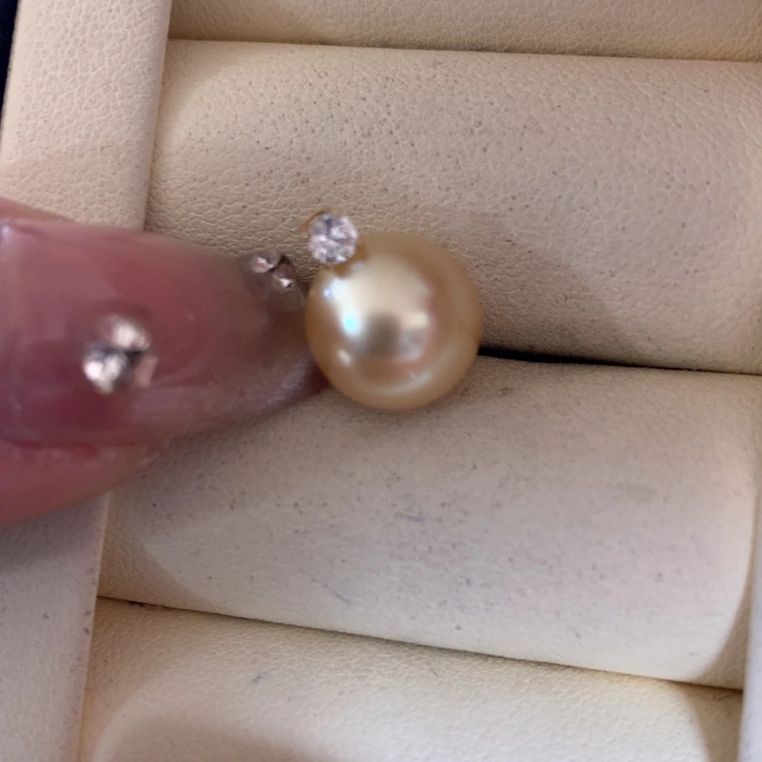 海水珍珠颈饰18K金镶嵌