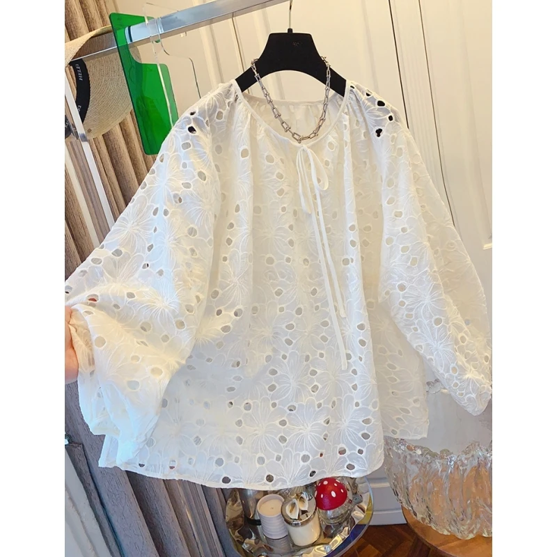 法式时尚刺绣蕾丝花朵镂空衬衫娃娃衫宽松休闲上衣女2025春季新款