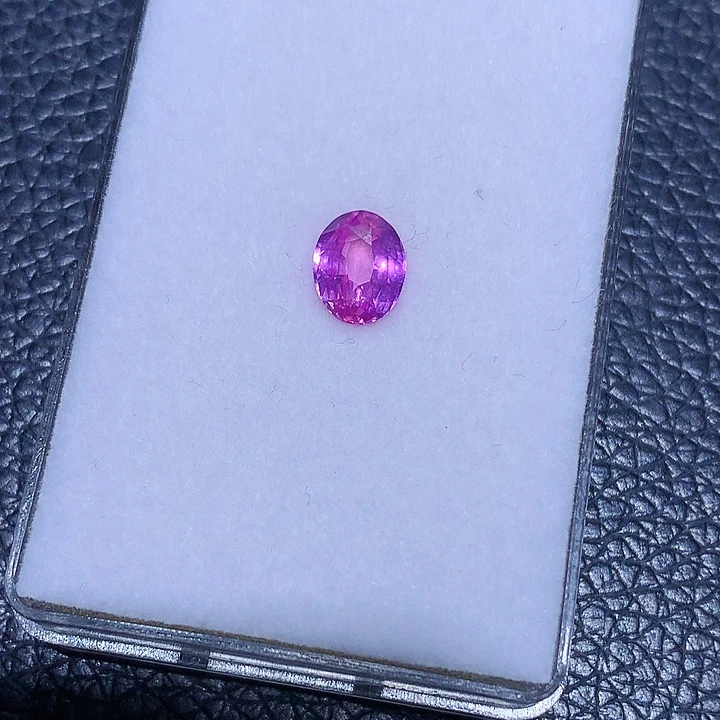 彩色蓝宝石裸石1.56ct