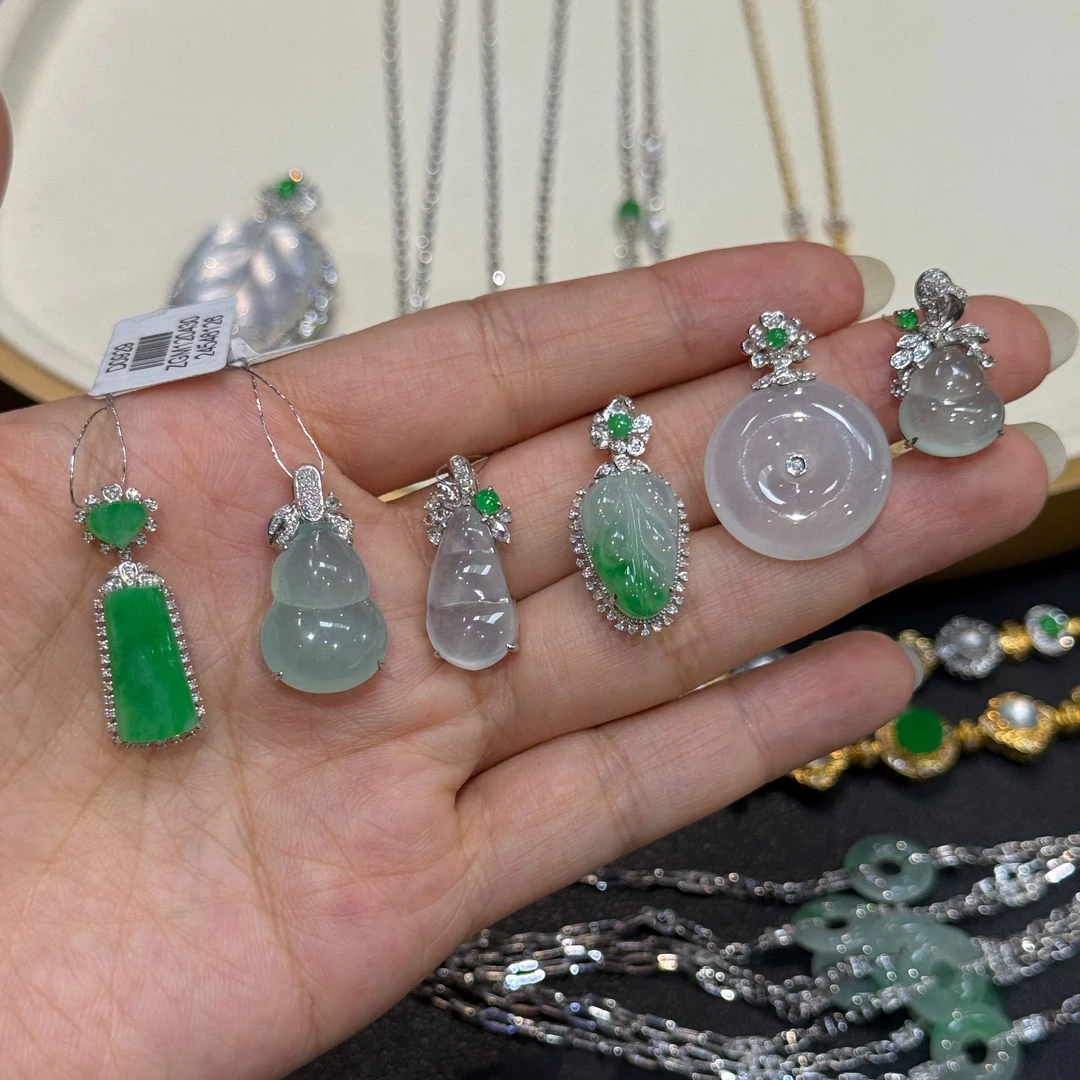 翡翠吊坠1件-18K金-多样性发货只发一件-AT15-BK|CXQ21