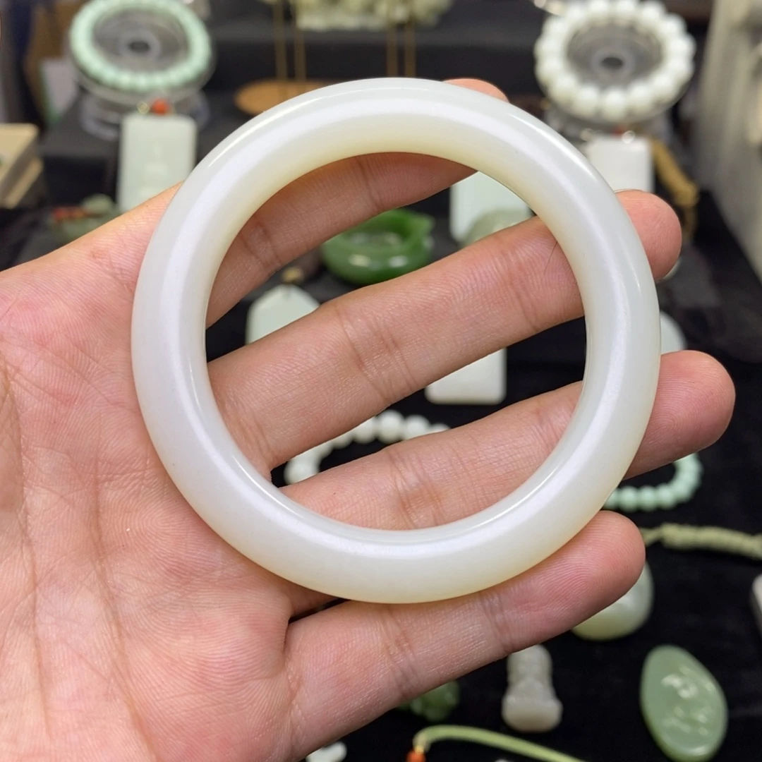 和田玉未镶嵌吊坠(不含链)