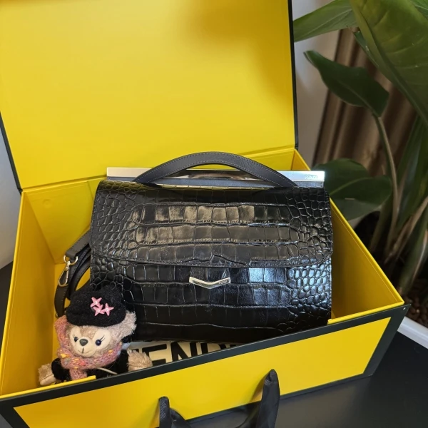 芬迪/99新/包包/250501EV0025/C8859844825