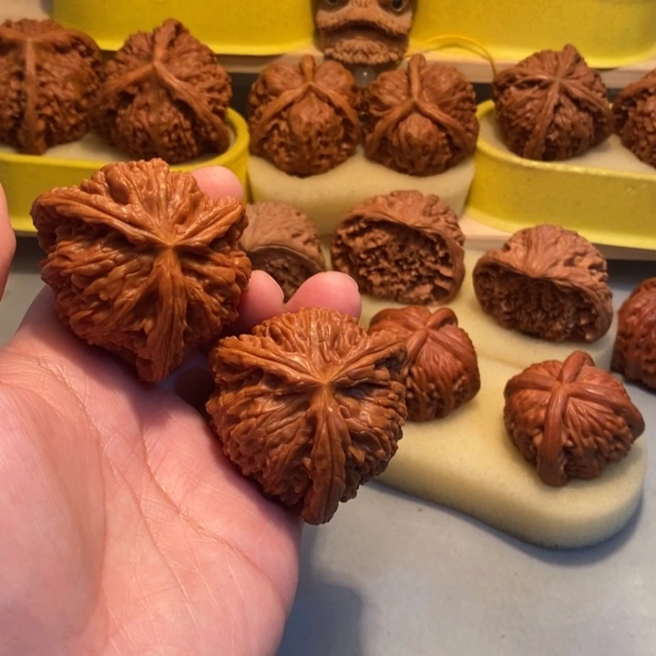 欧***吊坠文玩核桃ujjjhhhjn