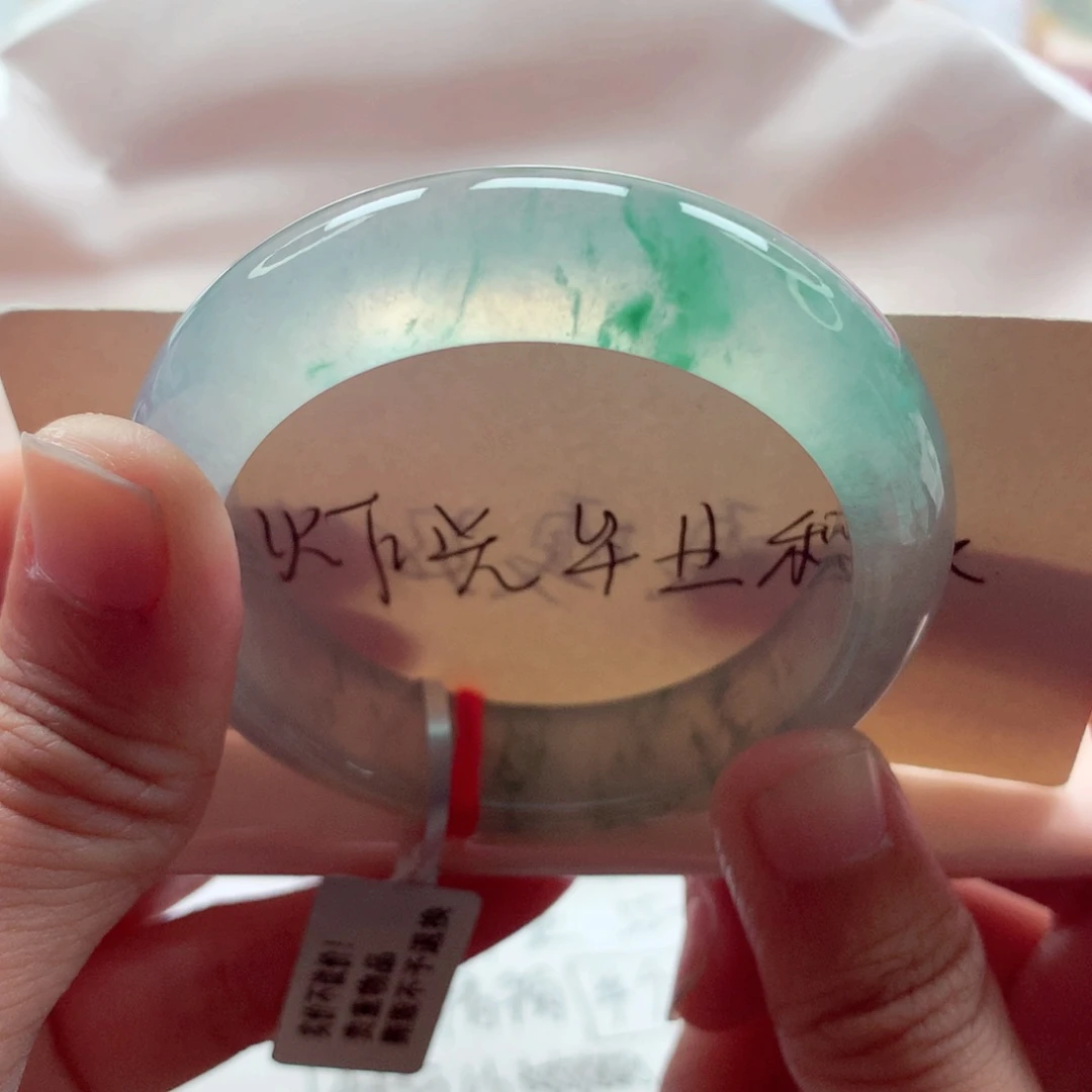 翡翠未镶嵌手镯（贵妃镯）54.5炸光高冰起钢飘绿花毕业珠宝感A