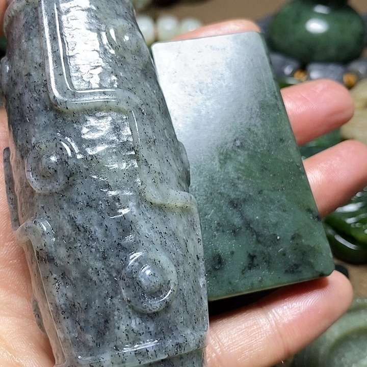 江****和田玉未镶嵌颈饰