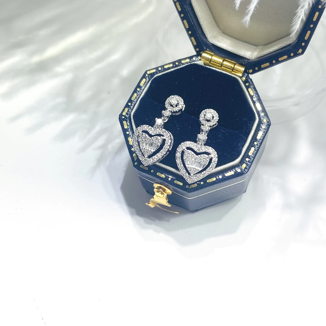 【涂涂高定珠宝】18k金天然钻石爱心耳坠TG