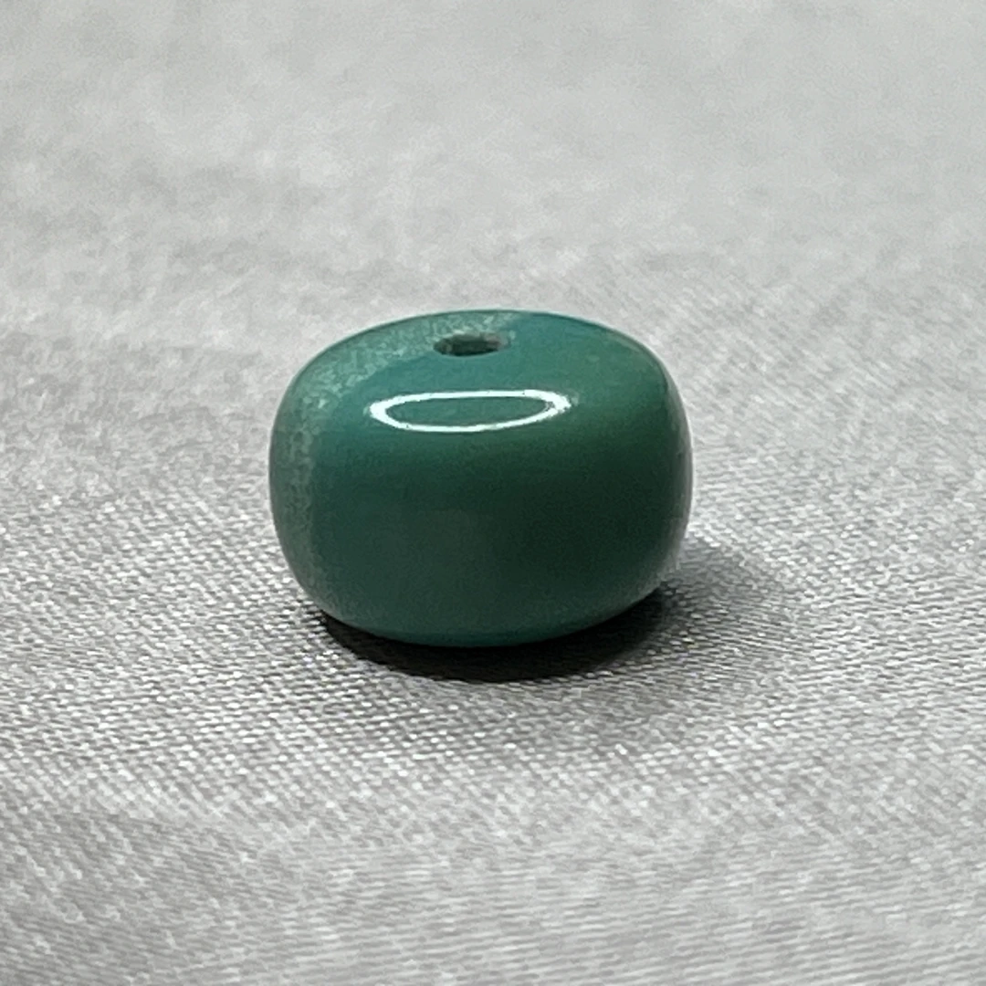 绿松石水波纹老型鼓珠，尺寸9.6x6.3mm重0.91克