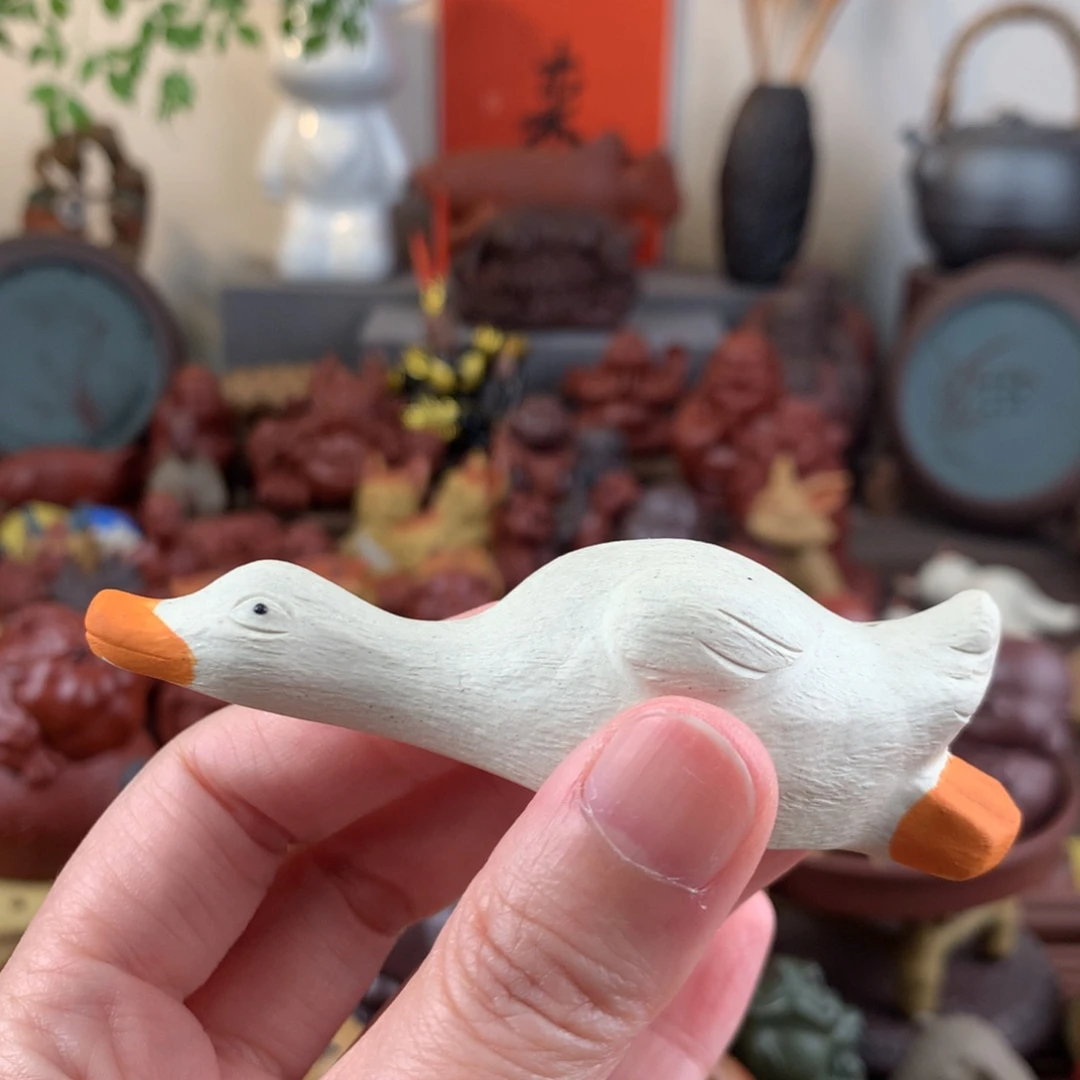 紫砂茶宠躺平鸭白段泥