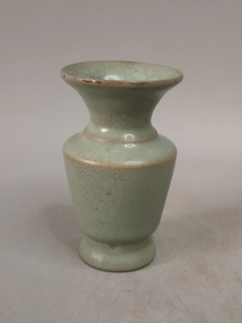汝窑小瓶子，口直径4.9cm，高8.5cm，老汝瓷，旧藏，喜欢的来