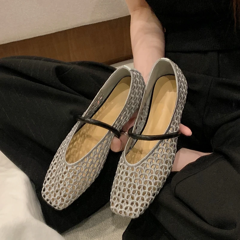 法式方头镂空编织网面一字带百搭浅口单鞋女春夏新款平底玛丽珍鞋