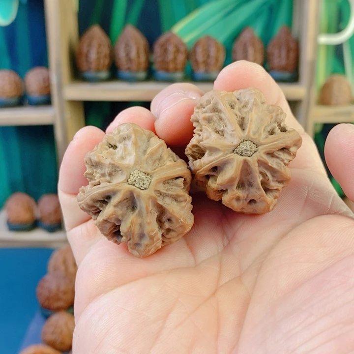 文玩核桃吊坠90莲花底36尺