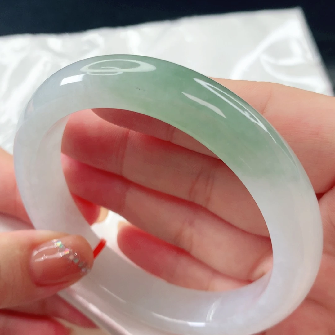 翡翠手镯未镶嵌圈口59.5