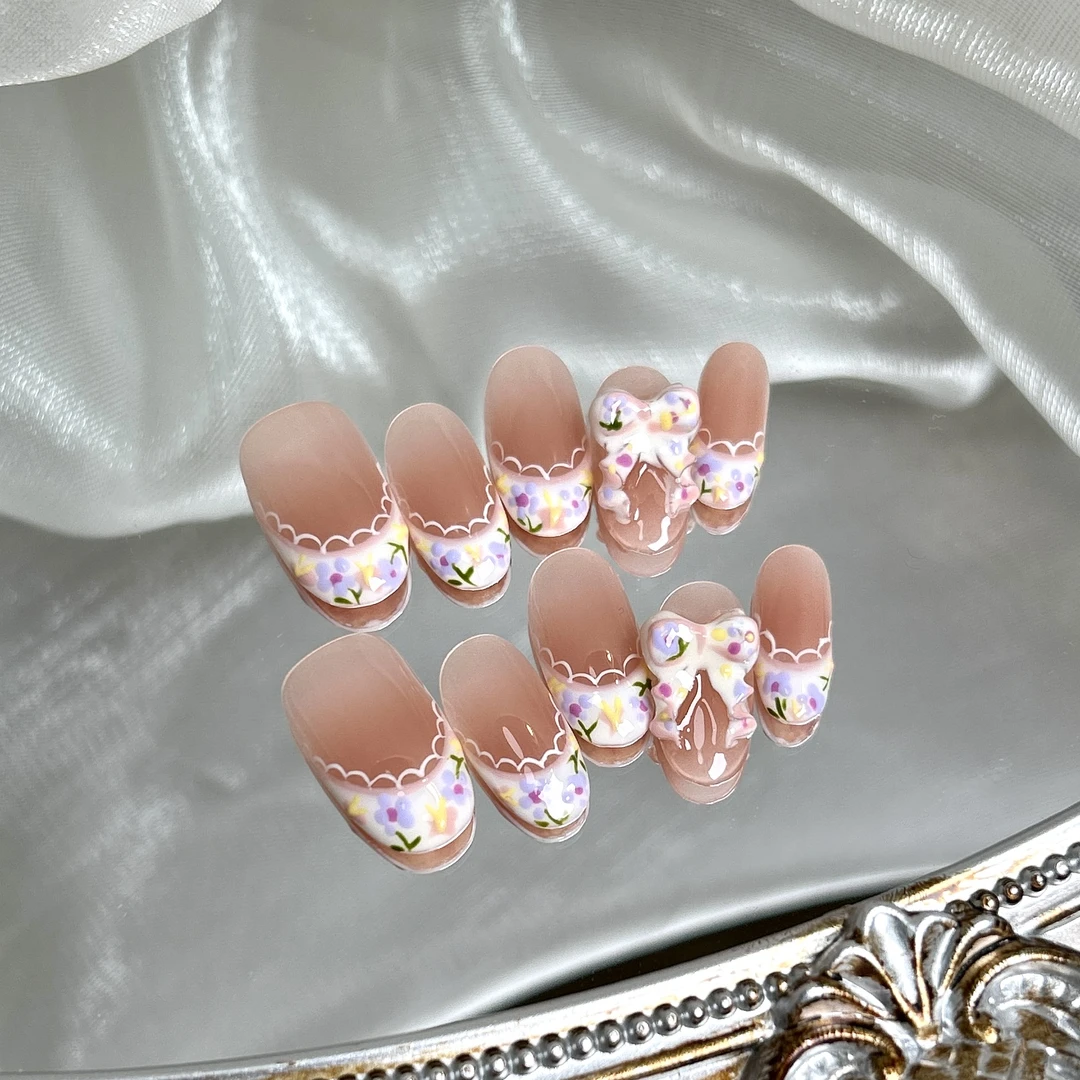 【小洋裙】蓝珊手工穿戴甲春日手绘法式蕾丝碎花手作蝴蝶结纯欲摆款