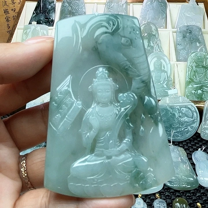 翡翠未镶嵌颈饰天然翡翠A货普贤菩萨