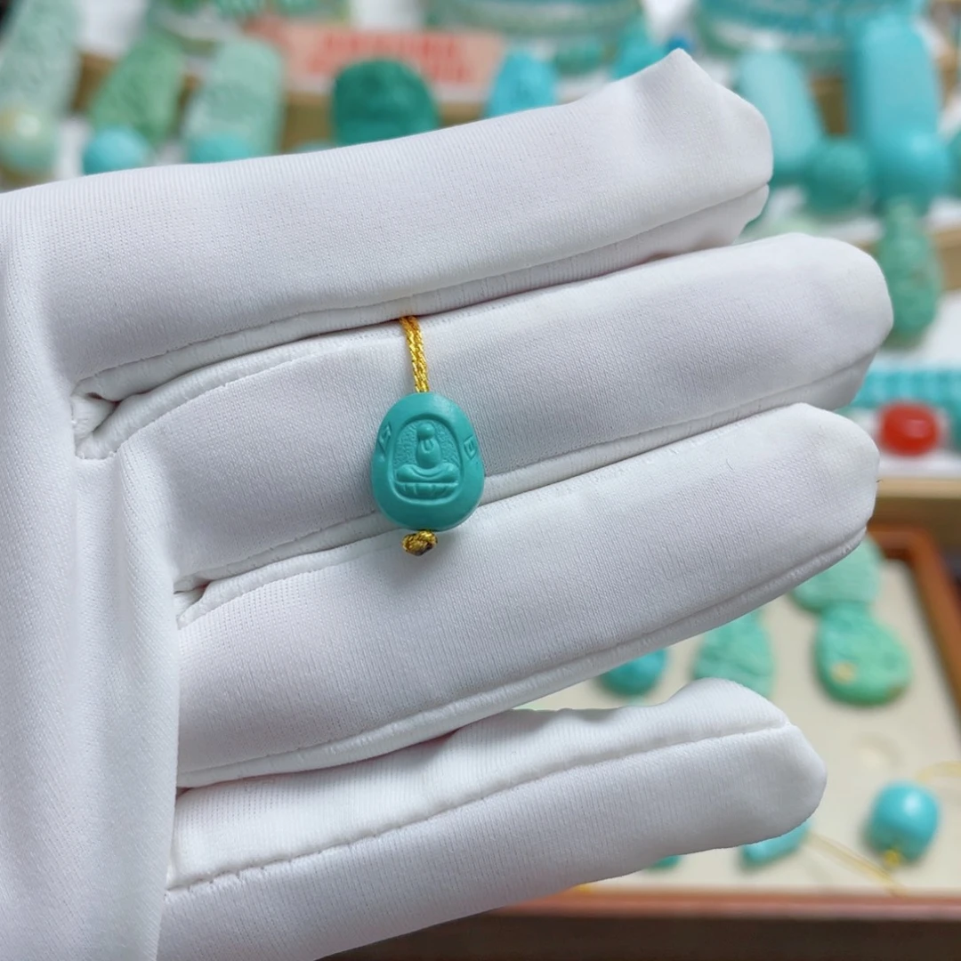 绿松石未镶嵌珠宝奇石