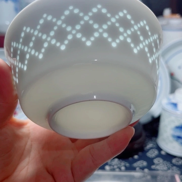 青花玲珑5寸饭碗网格