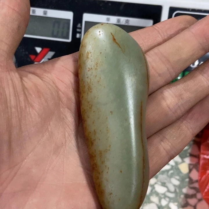 和田玉（糖玉）未镶嵌颈饰行****…