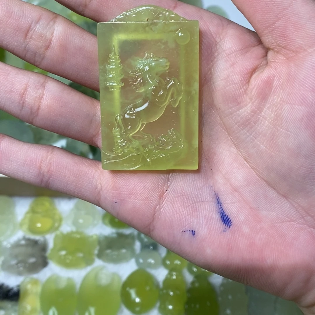 岫玉未镶嵌吊坠(不含链)